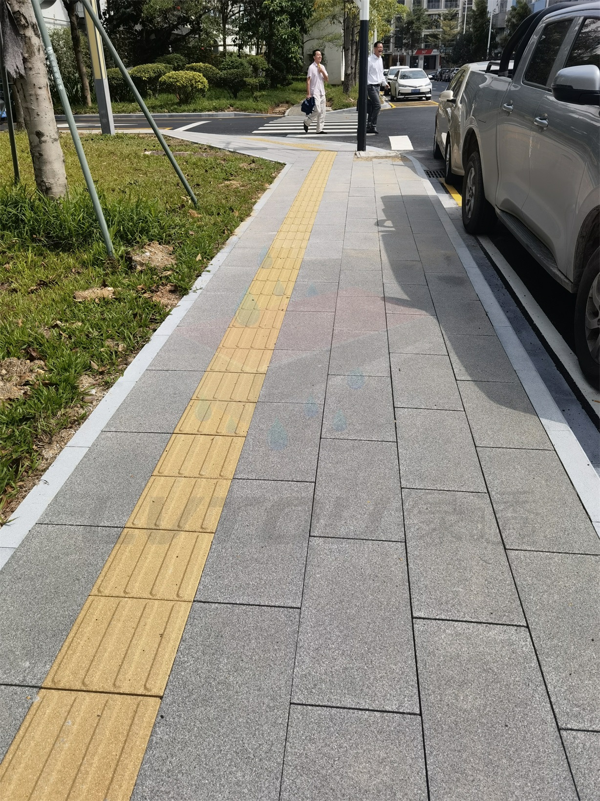 透水磚廠家助力海綿城市建設